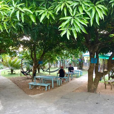 Fat Monkey Hostel โกรอน ภายนอก รูปภาพ