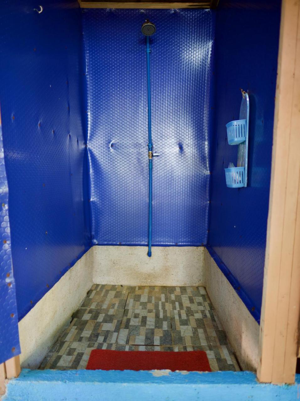 Fat Monkey Hostel โกรอน ภายนอก รูปภาพ