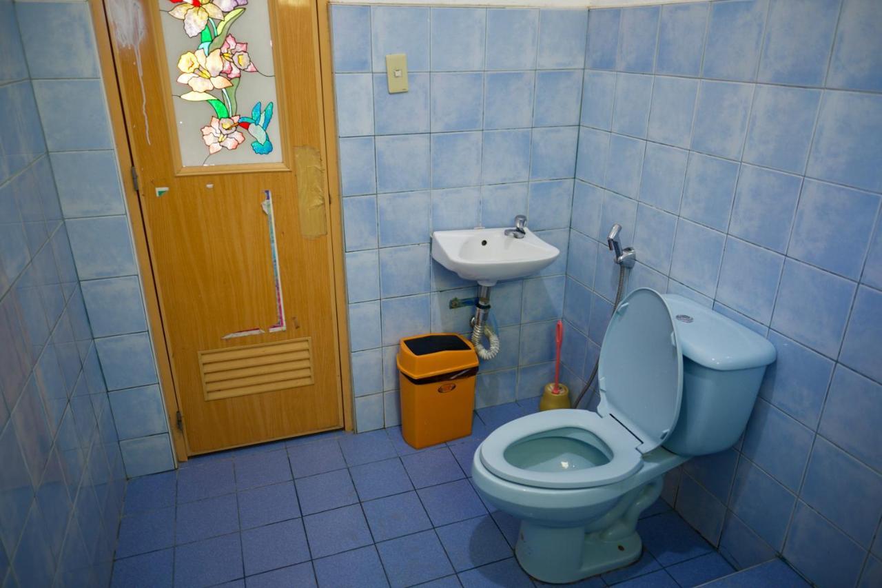 Fat Monkey Hostel โกรอน ภายนอก รูปภาพ
