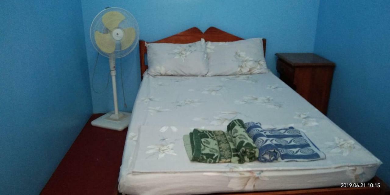 Fat Monkey Hostel โกรอน ภายนอก รูปภาพ